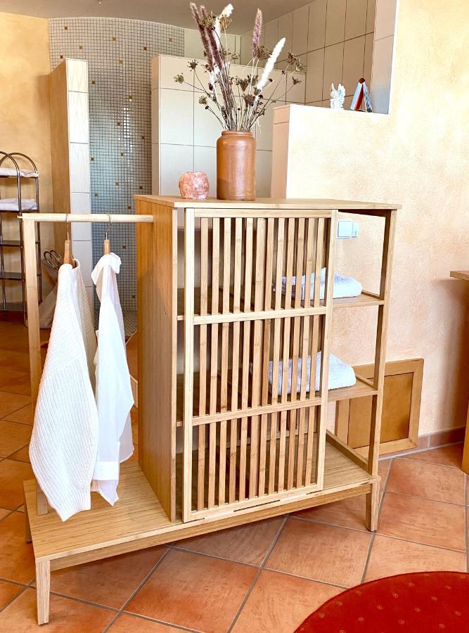 Private Spa Mit Sauna Und Whirlpool Schrozberg Luaran gambar